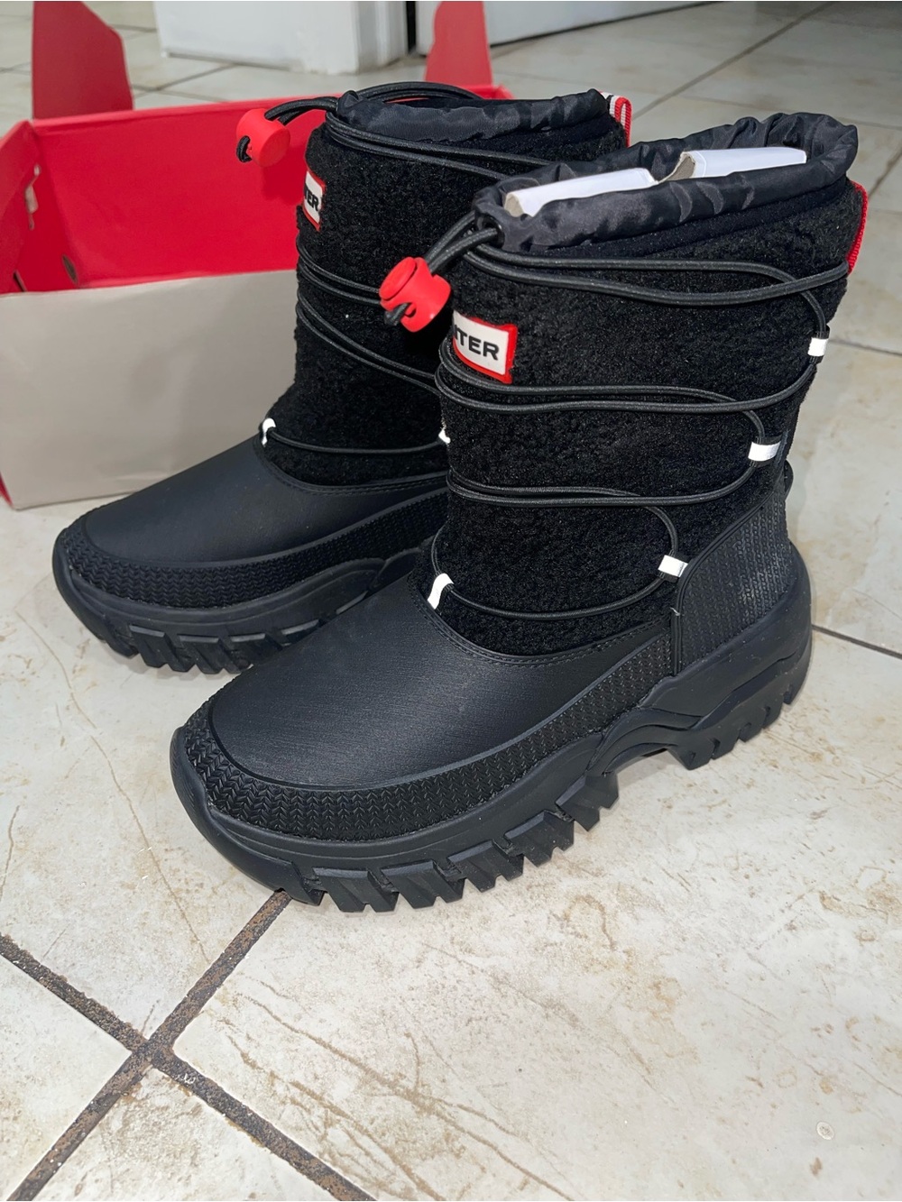 Hunter Women's Wanderer Short Sherpa Snow Boots